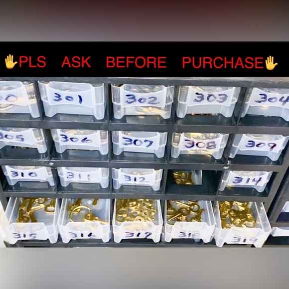 Louis Vuitton Handbags - Louis Vuitton Key 1 pc 💯%Authentic